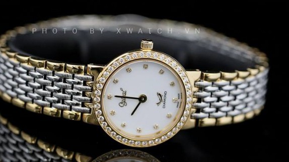 Loại đồng hồ hàng hiệu nữ nào phù hợp với 12 cung hoàng đạo