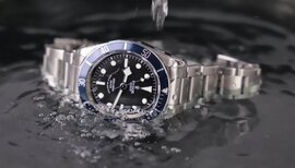 Hướng dẫn cách xử lý đồng hồ bị vào nước ngay tại nhà