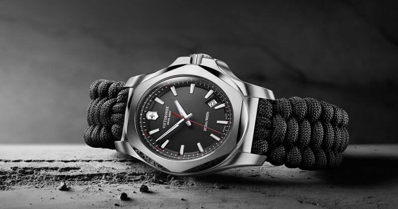 Đồng hồ Victorinox của nước nào? Chất lượng có tốt không? Giá bao nhiêu?