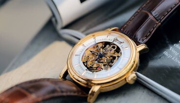 Bạn có biết mức giá đồng hồ đeo tay Ogival chính hãng là bao nhiêu?