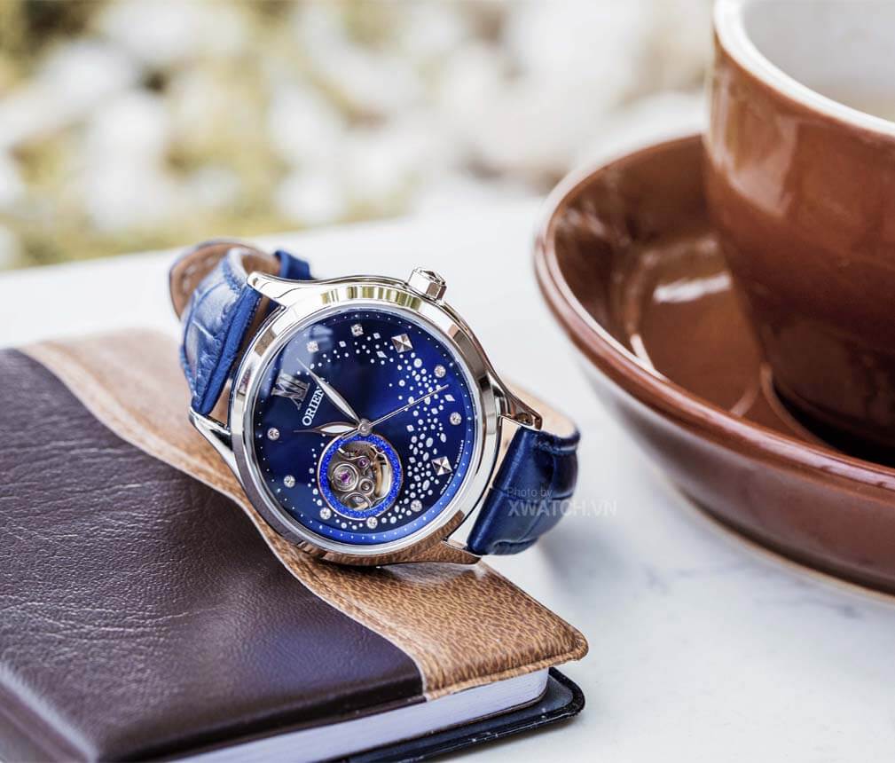 Đồng hồ nữ Orient FDB0A009D0