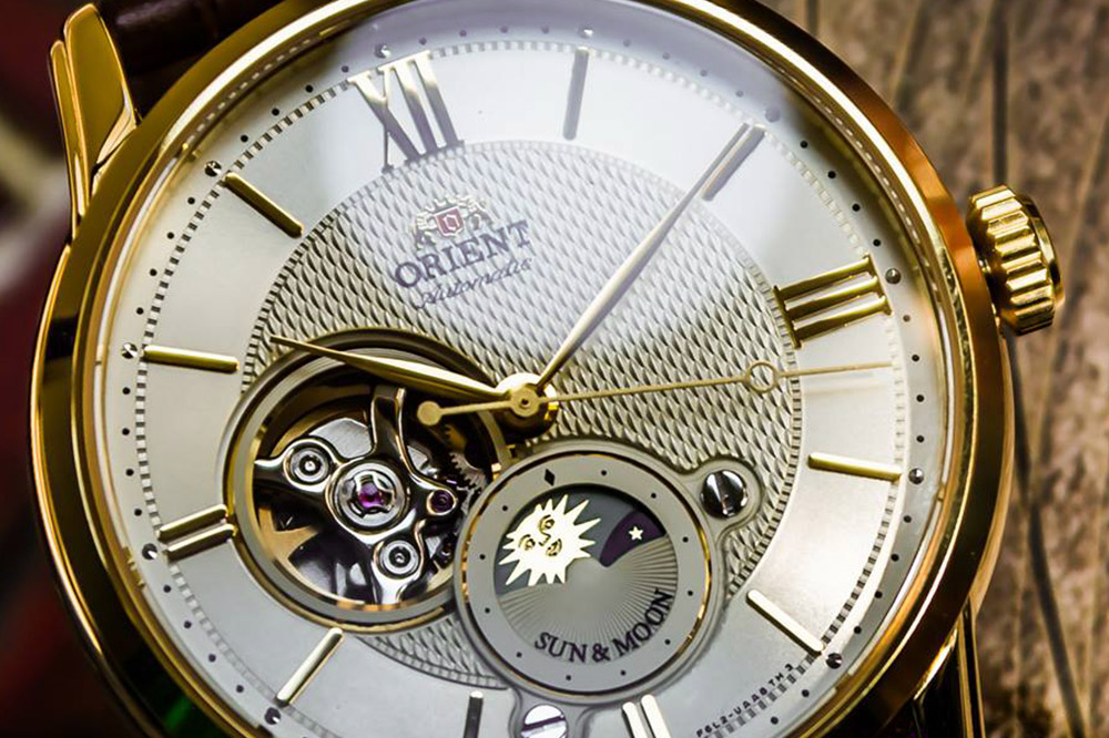 Thiết kế Orient Sun and Moon Gen 4
