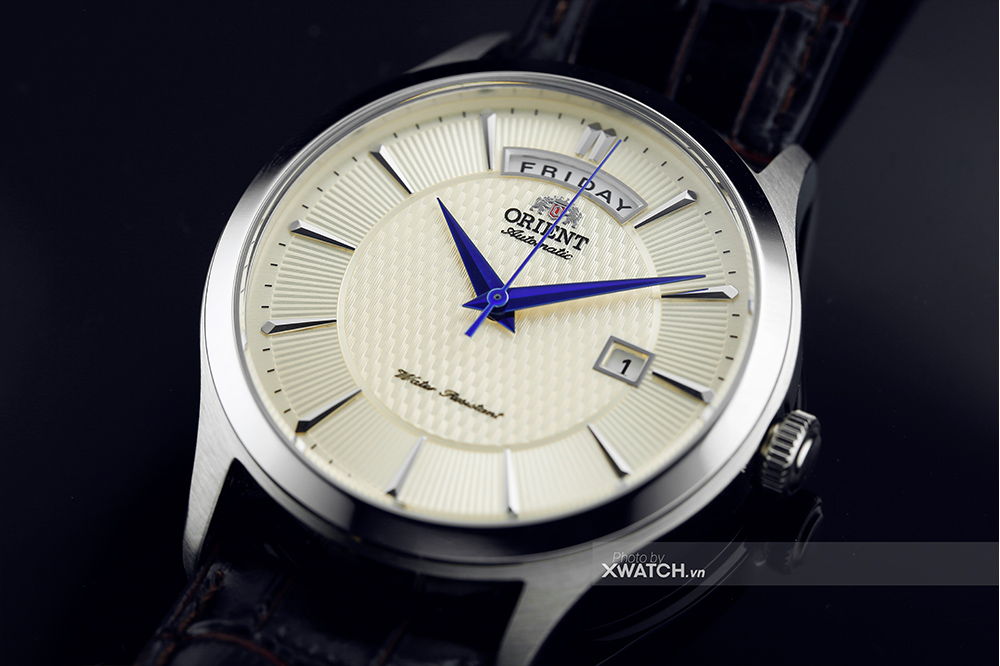 Đồng hồ Orient Day-Date FEV0V004SH