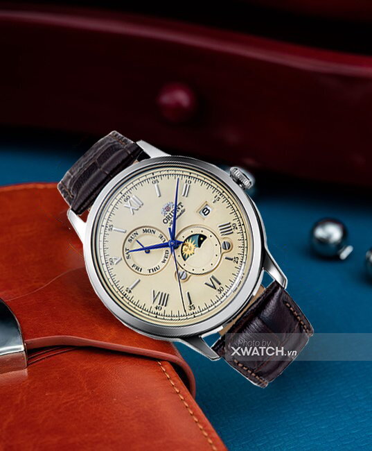 Đồng hồ Orient RA-AK0803Y10B