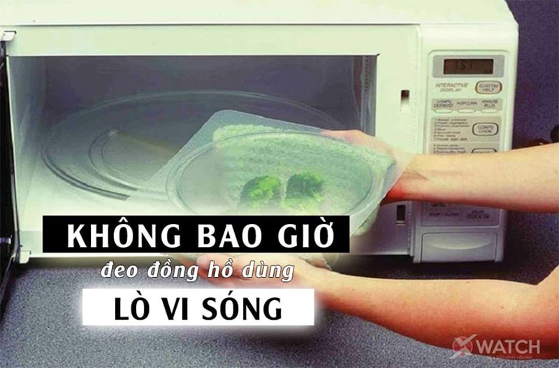 TIẾT LỘ 5 BÍ KÍP SỬ DỤNG ĐỒNG HỒ ĐÚNG CÁCH 7 Đồng hồ nhiễm từ khi đặt trong môi trường từ tính lớn