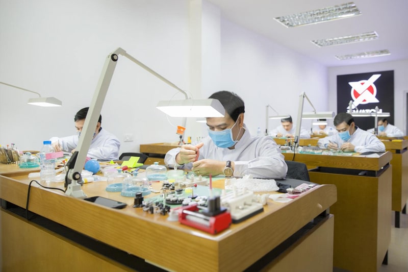 Chuyên gia bảo hành đồng hồ Xwatch