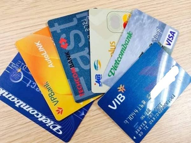 Thẻ ghi nợ DEBIT CARD