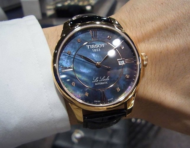 Đồng hồ Tissot mặt xà cừ