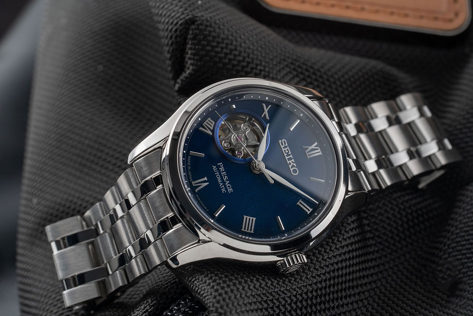 ĐỒNG HỒ SEIKO OPEN HEART SSA411J1