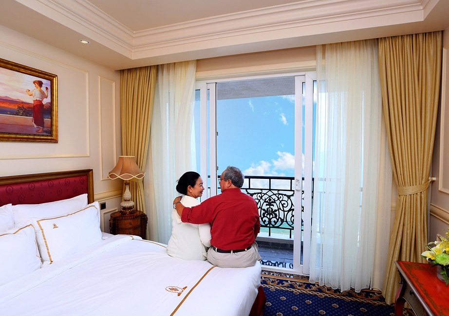 Dành cho cha mẹ một chuyến du lịch nghỉ dưỡng