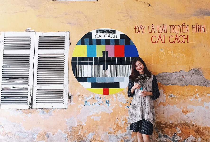 Tiệm cà phê Cải Cách là một chốn yên tĩnh giữa lòng Hà Nội ồn ào náo nhiệt