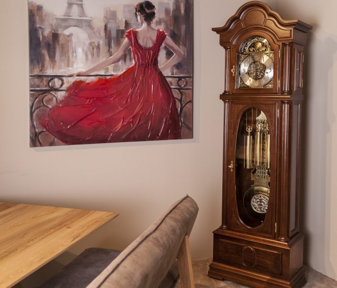 Đồng hồ cây ngày nay được trang bị rất nhiều tính năng thiết thực