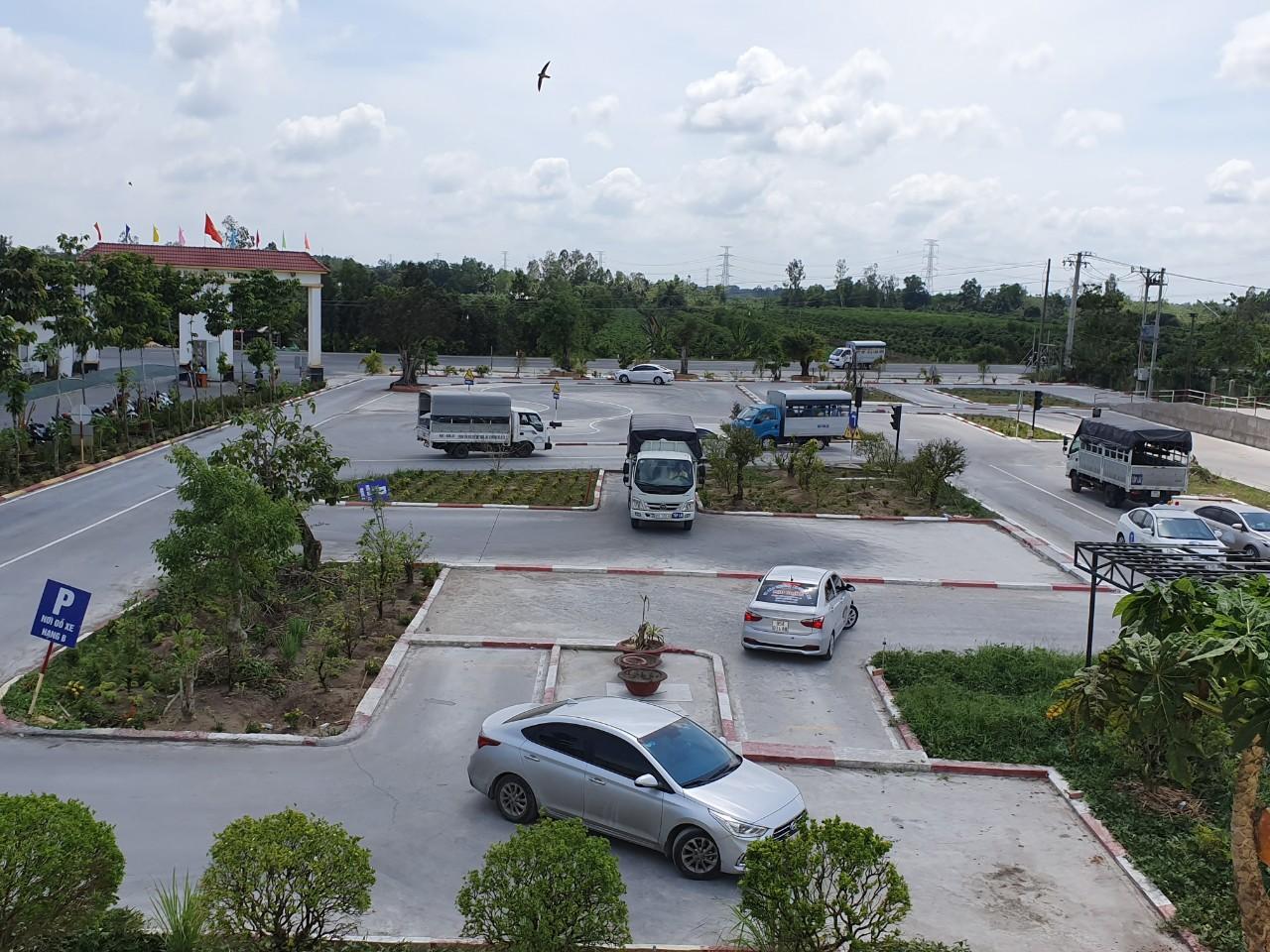 Học và thi bằng lái xe B2 bạn cần phải đóng 4 loại chi phí