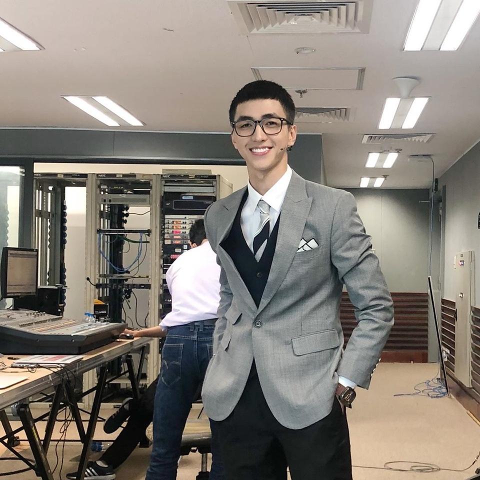 Bình An trông mạnh mẽ và cực ngầu khi thay đổi diện mạo theo kiểu tóc Park Seo Joon