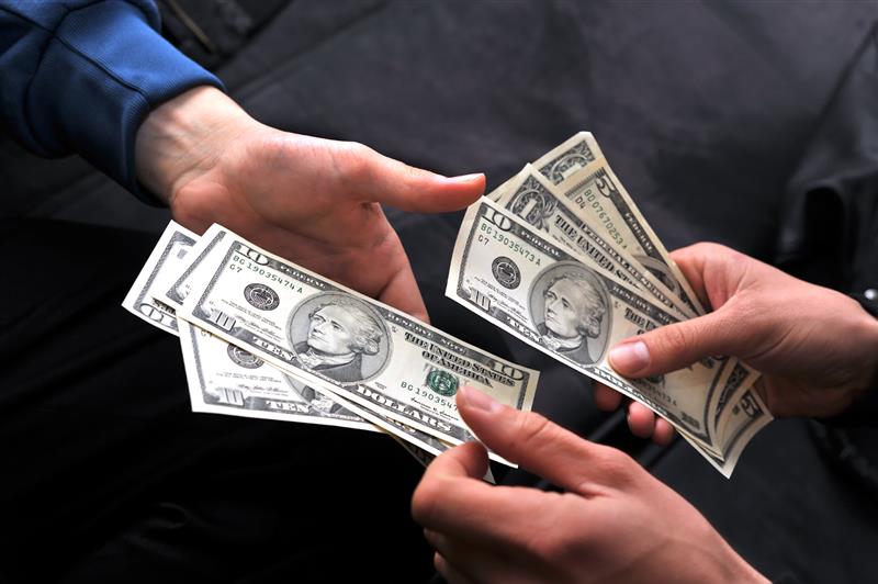 Các nguyên nhân làm thay đổi giá USD trên thị trường