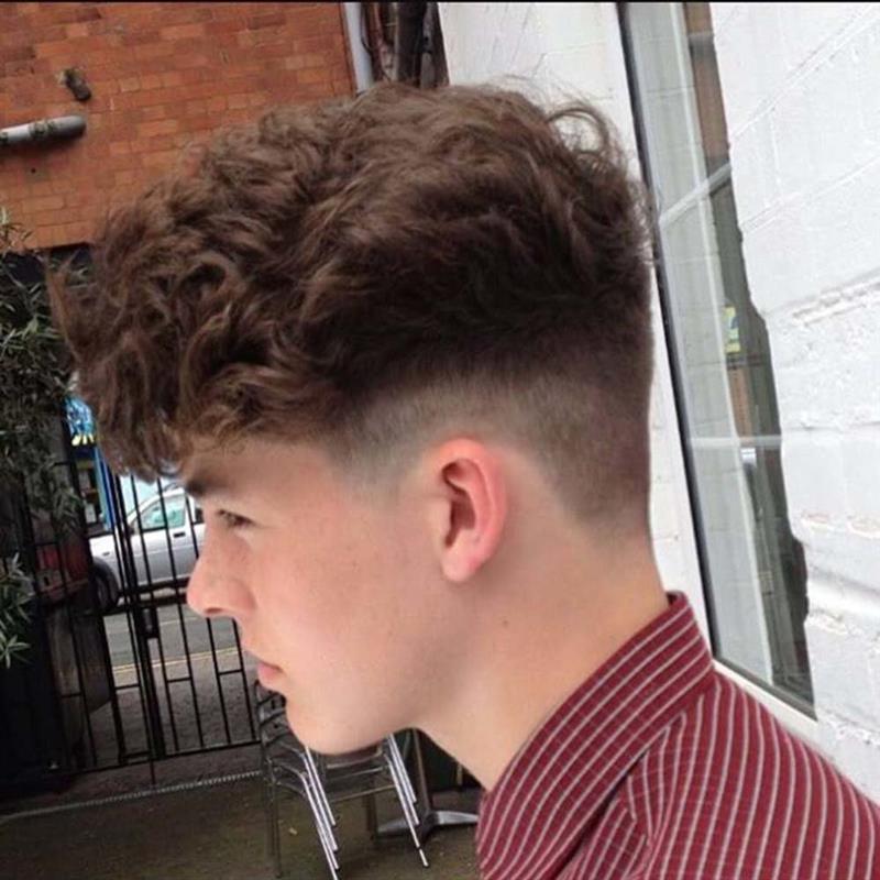 Tóc Mohican uốn xoăn