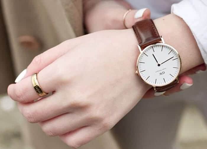 Đồng hồ nữ dây da cao cấp DW Classic ST.Mawes