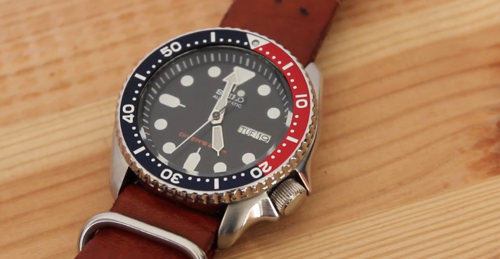 Đồng hồ cơ thể thao Seiko