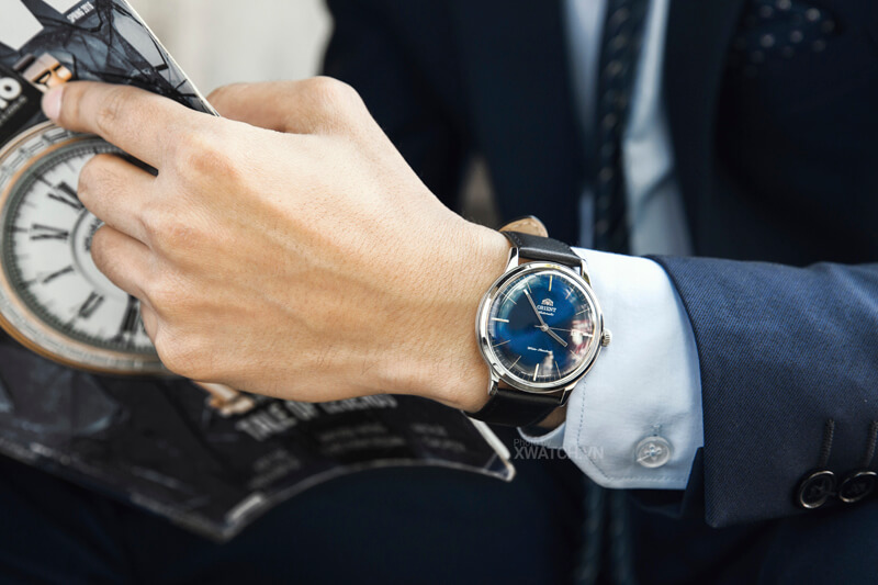 Hỏi đáp cùng chuyên gia: nên đeo đồng hồ lỏng hay chặt?